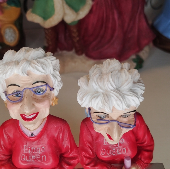 Bingo Queen Figurines with Red Sweaters - Picture 11 of 11